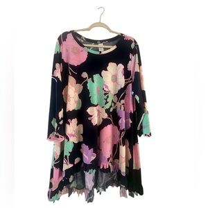 Women’s Floral Tunic Top Navy vibrant Pink and Green 2XL ruffle‎ resort wear